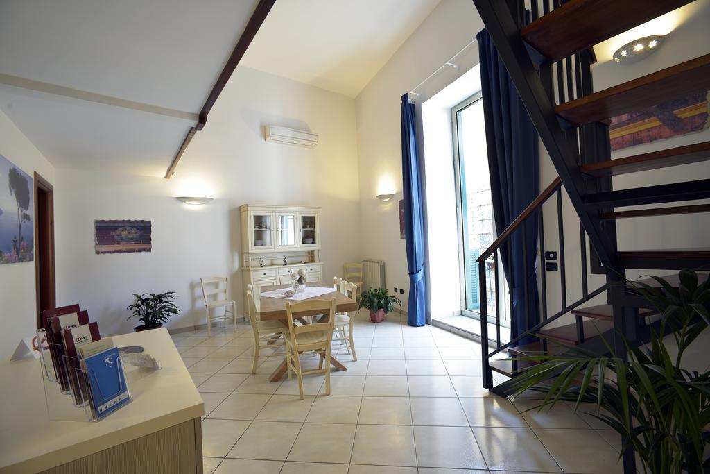 Italia Apartment Napoli Exterior foto