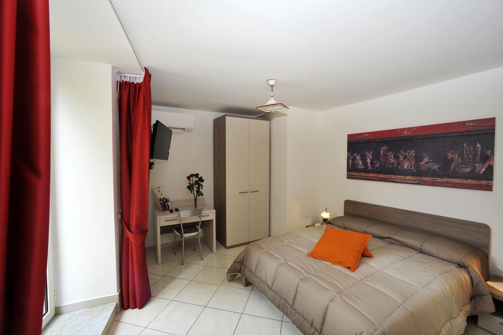 Italia Apartment Napoli Exterior foto